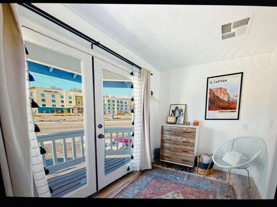 New Modern Boho Apt- Close To Yosemite Oakhurst Eksteriør billede
